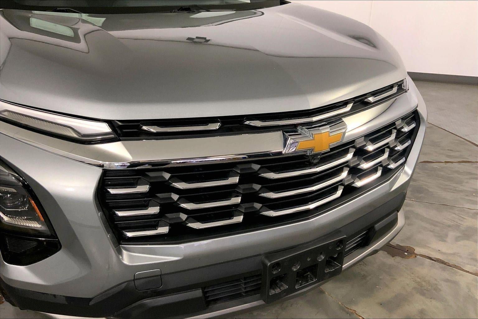 Used 2026 Chevrolet Equinox LT AWD/4WD image 28