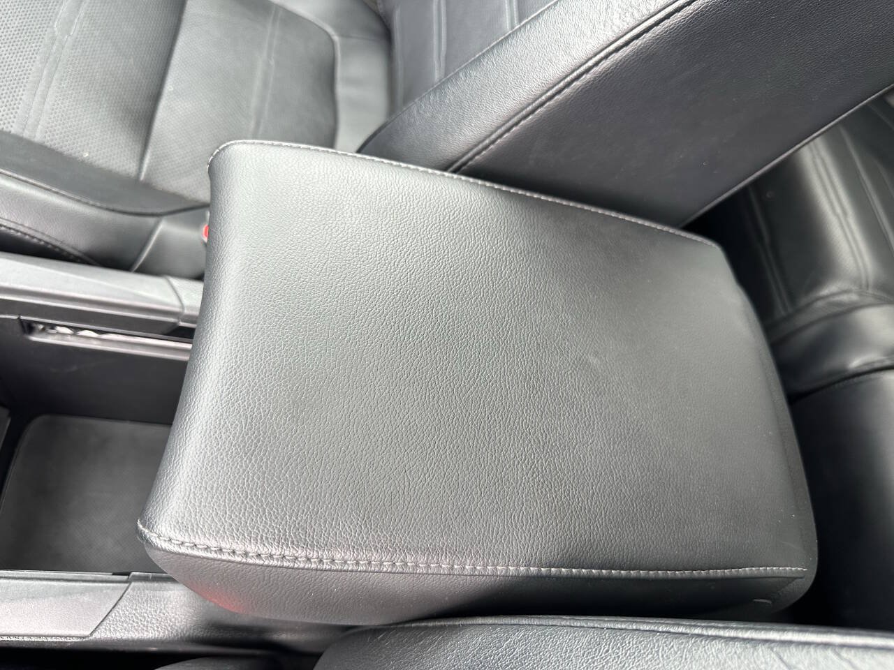 Used 2018 Honda CR-V Touring image 33