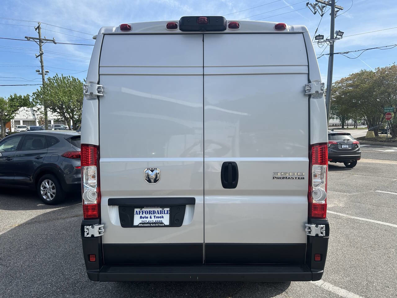 Used 2024 RAM ProMaster 3500 w/ Quick Order Package 22G SLT FWD image 10
