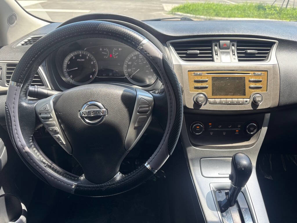 Used 2014 Nissan Sentra SR w/ SR Driver Package image 24