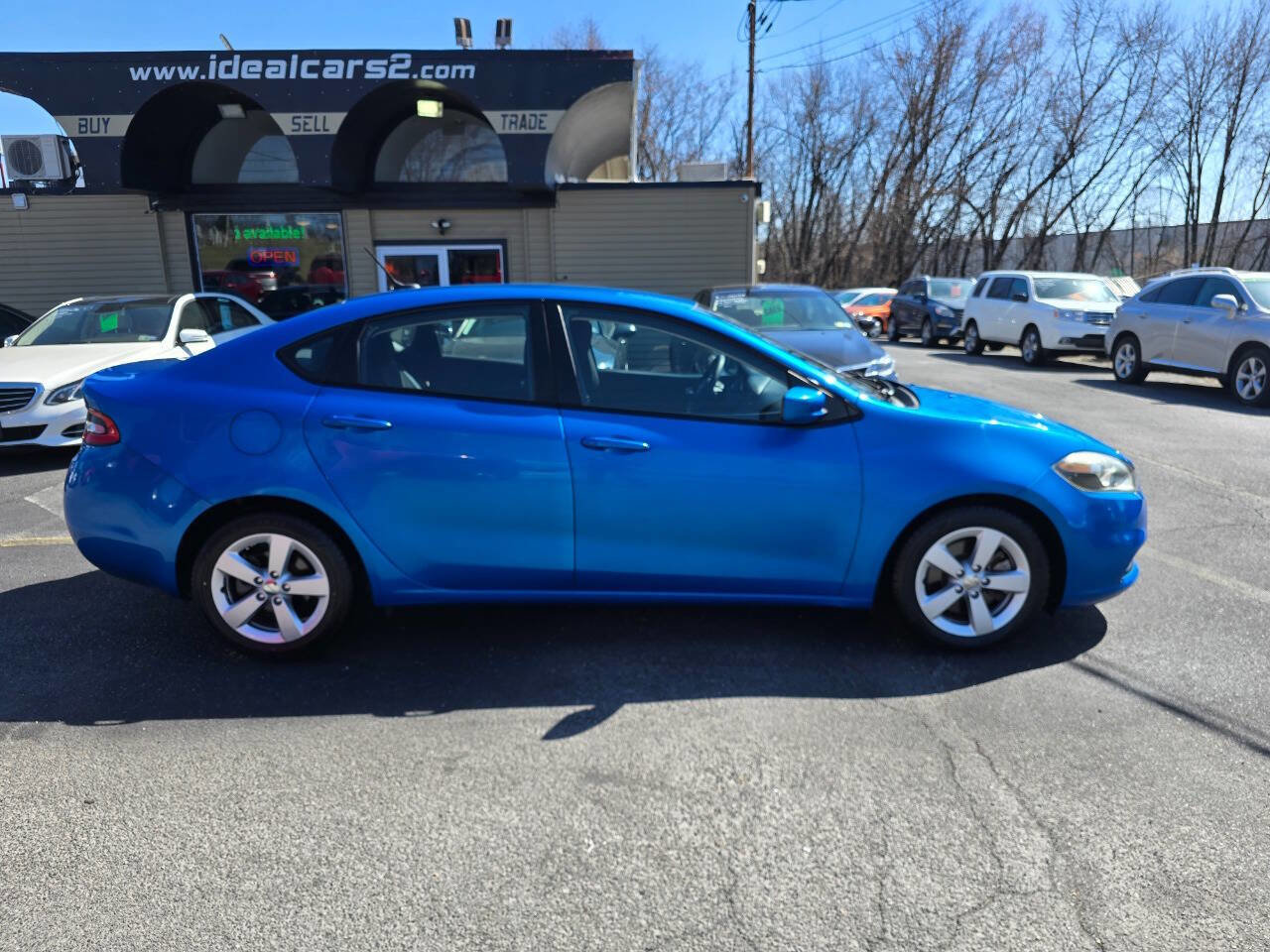 Used 2016 Dodge Dart SXT image 2