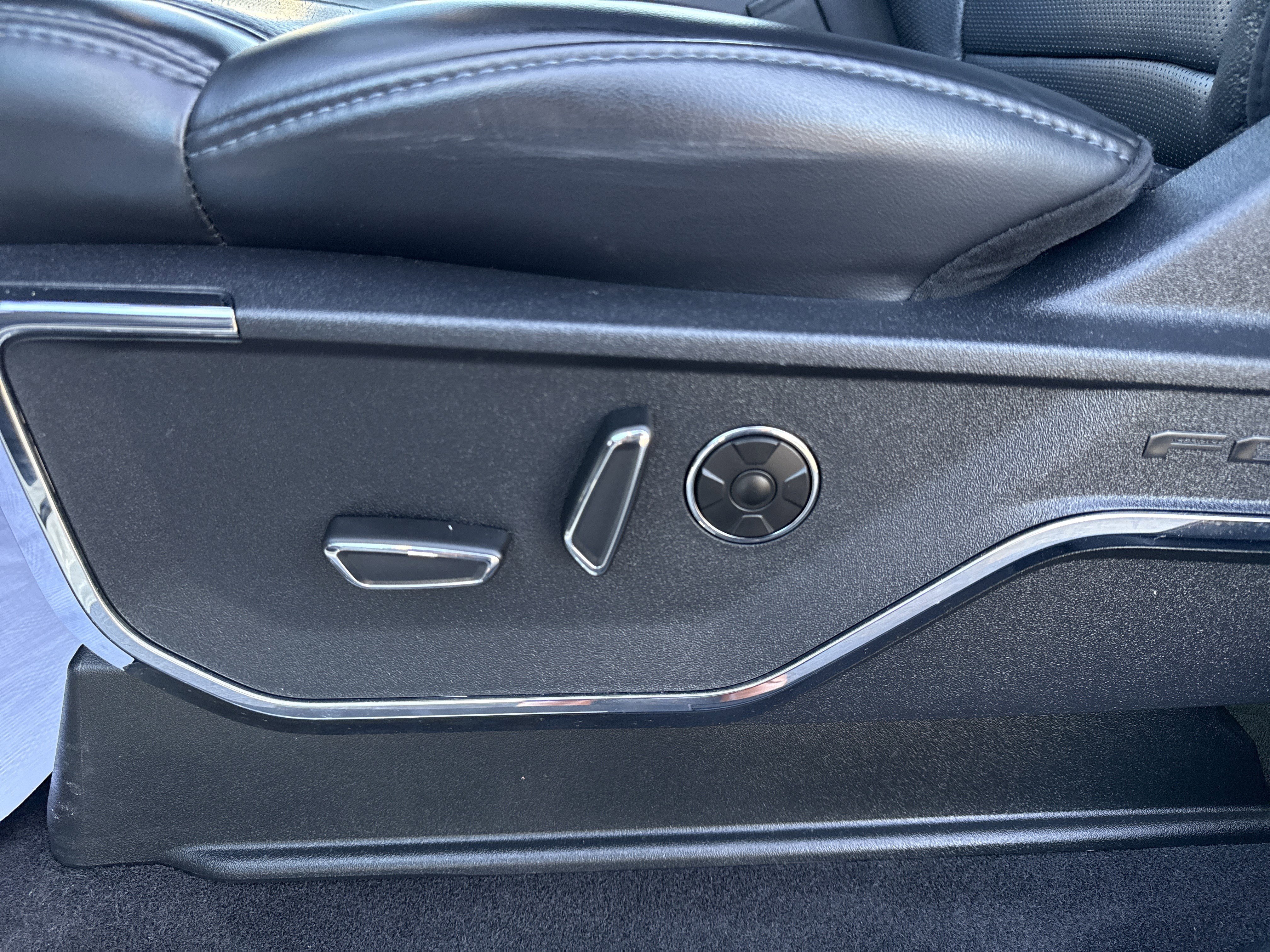 Used 2024 Ford F150 Platinum w/ Equipment Group 702A High image 14