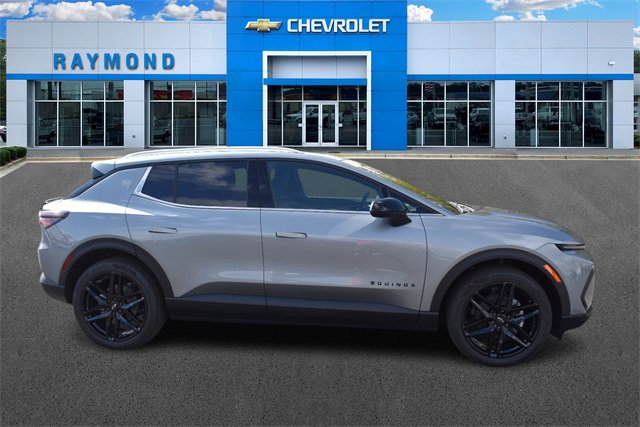 New 2026 Chevrolet Equinox EV LT w/ LPO, Blackout Package video 2