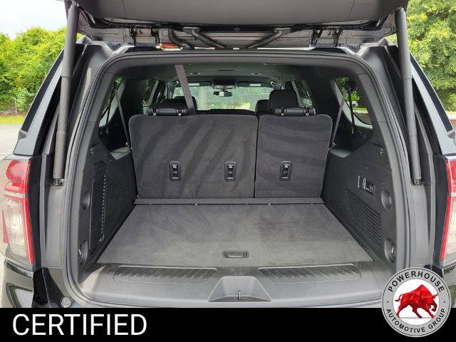 Used 2022 Chevrolet Suburban LT w/ Luxury Package RWD image 14
