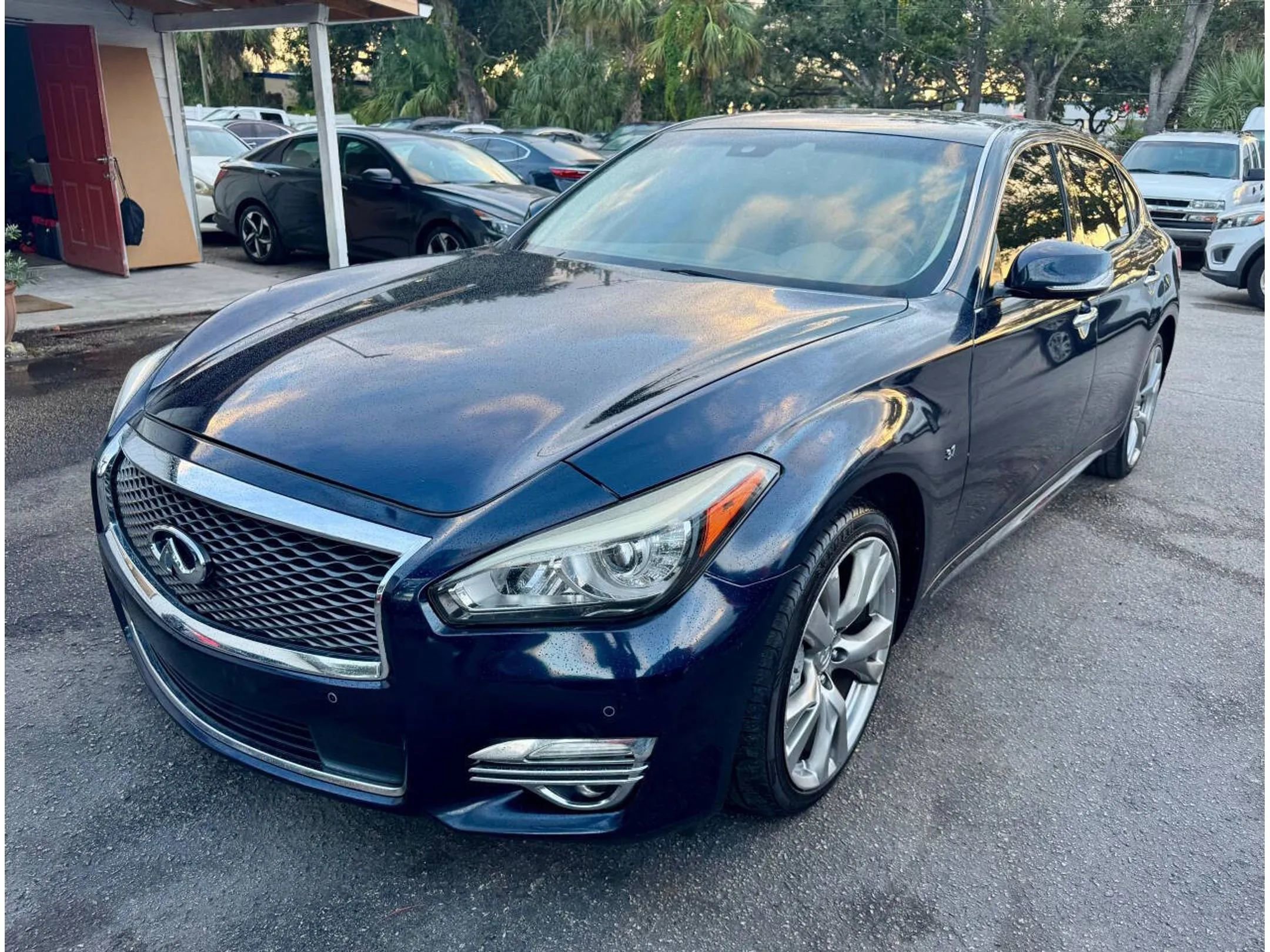 Used 2019 INFINITI Q70 L 3.7 w/ Sensory Package image 18