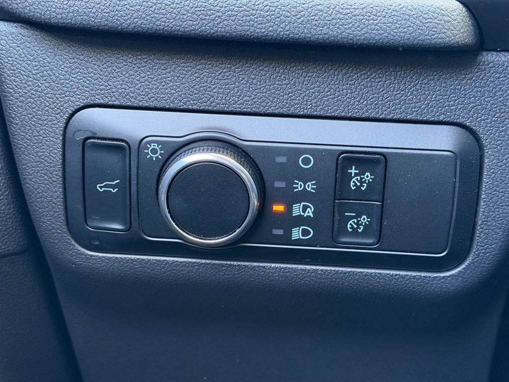 Certified 2023 Ford Escape Active AWD/4WD image 24
