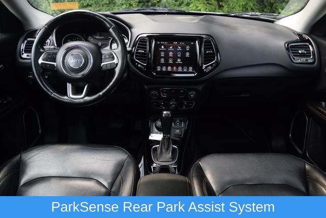 Used 2018 Jeep Compass Limited w/ Safe & Security Group AWD/4WD image 8