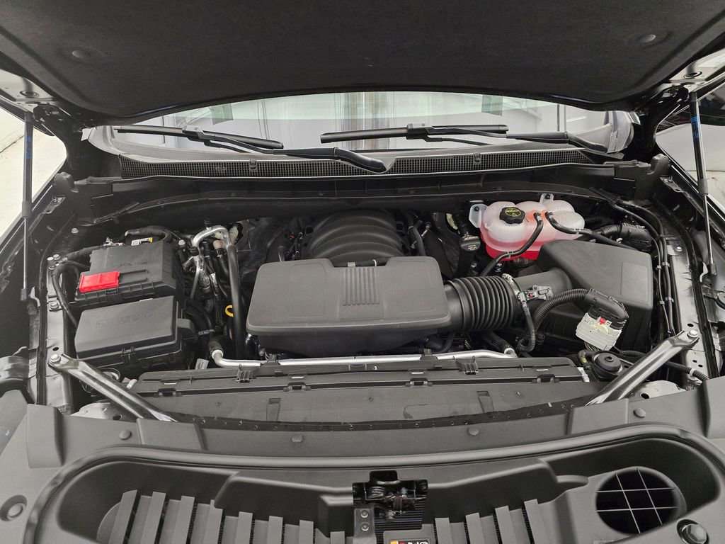 New 2025 Chevrolet Suburban Z71 w/ Z71 Off-Road Package image 38