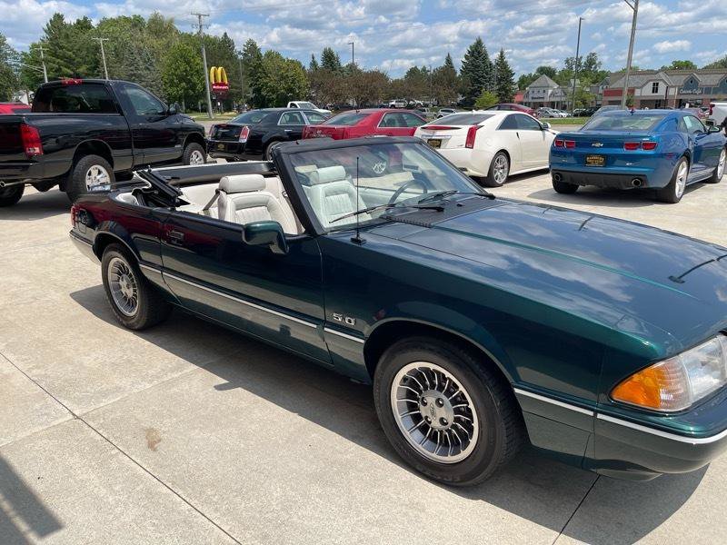 Used 1990 Ford Mustang LX RWD image 24