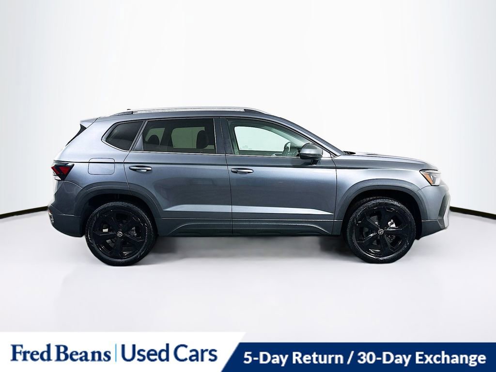 Certified 2025 Volkswagen Taos SEL w/ Black Wheel Plus Package image 8