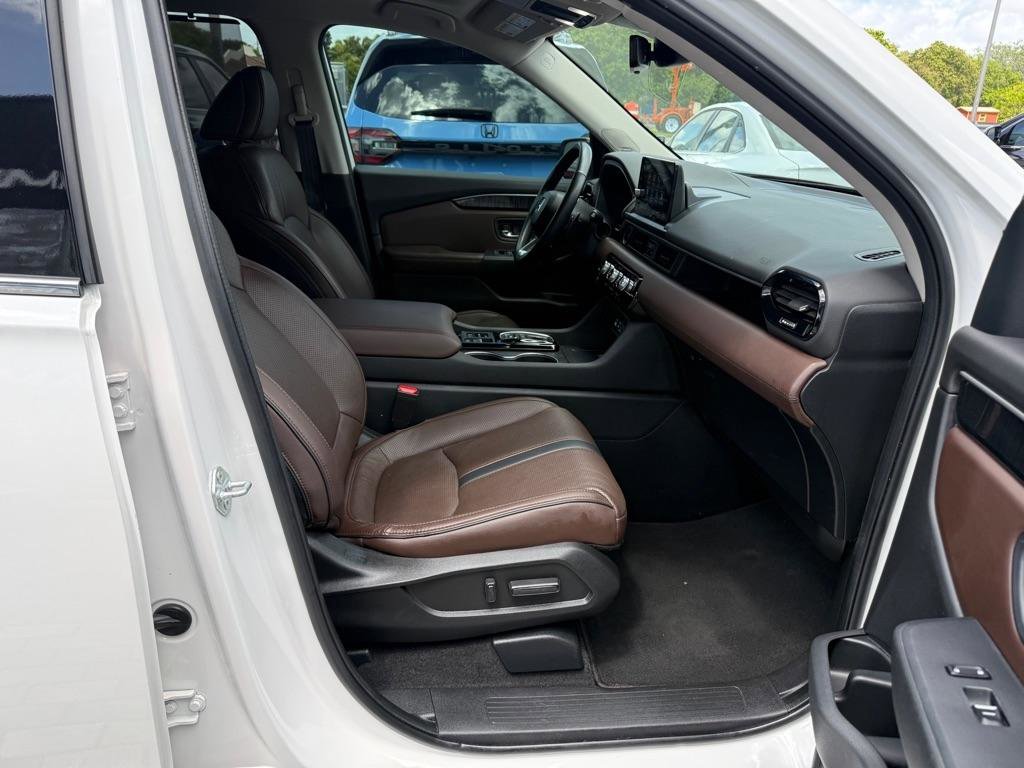 Used 2023 Honda Pilot Elite image 34