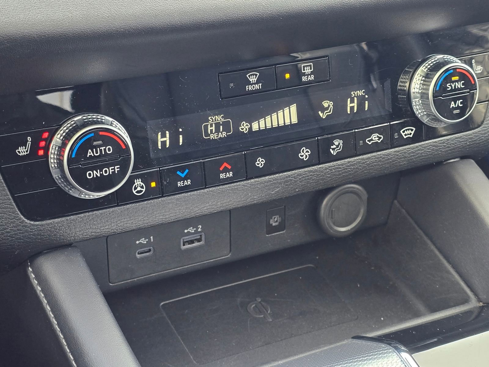 Used 2024 Mitsubishi Outlander SEL image 29