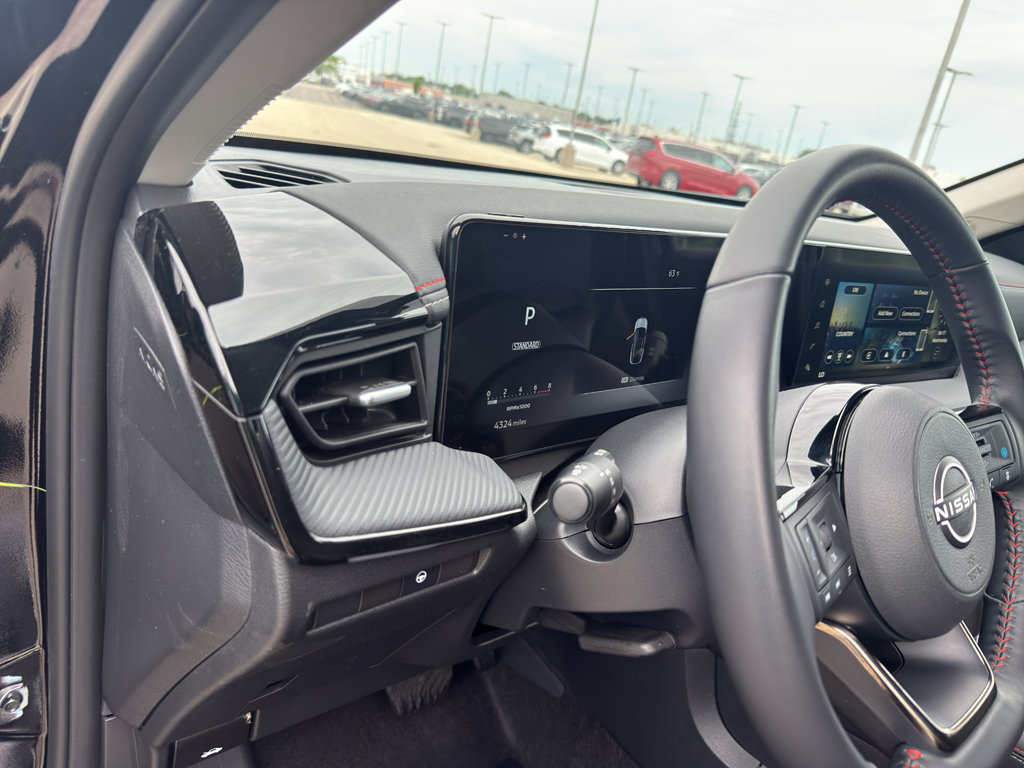 Certified 2025 Nissan Kicks SR AWD/4WD image 14