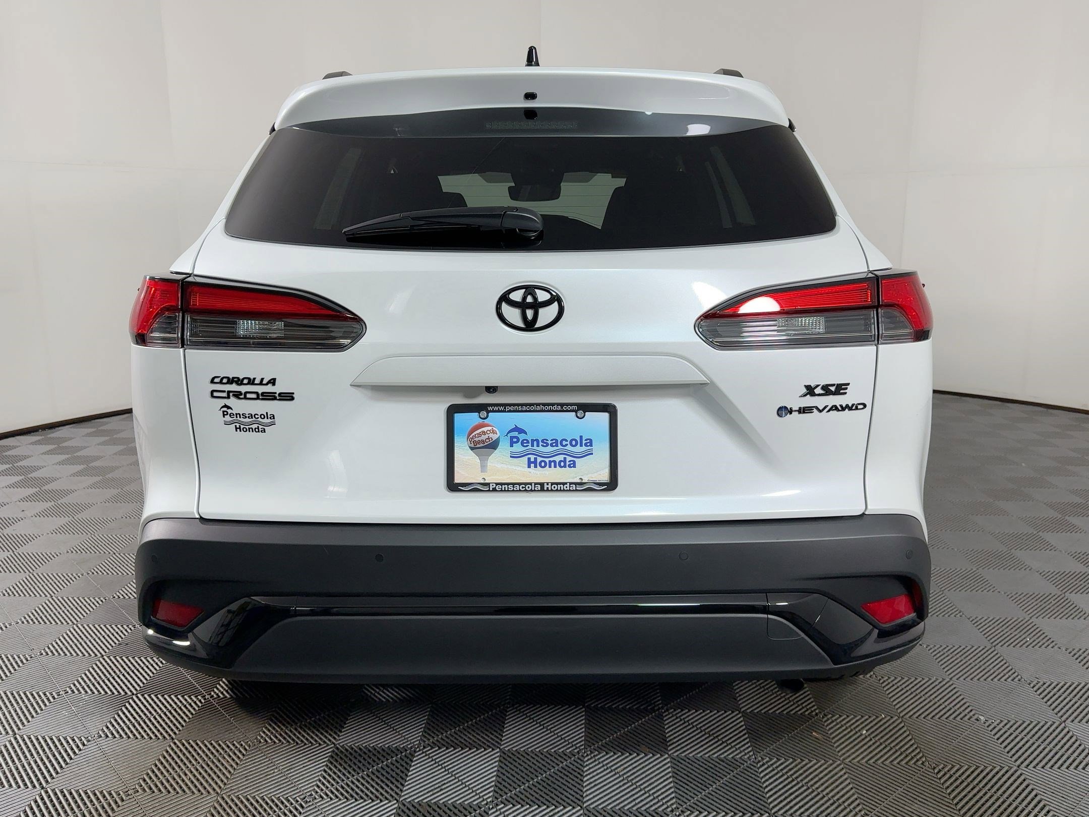 Used 2025 Toyota Corolla Cross AWD Hybrid image 7