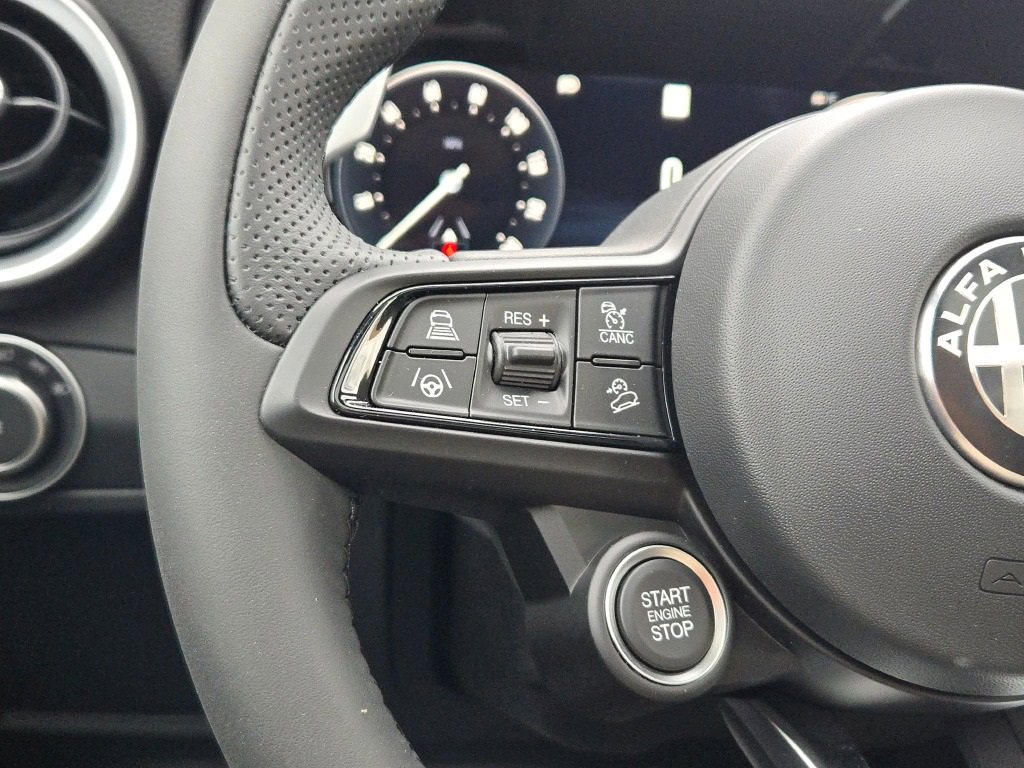 New 2025 Alfa Romeo Stelvio Sprint w/ Veloce Package image 32