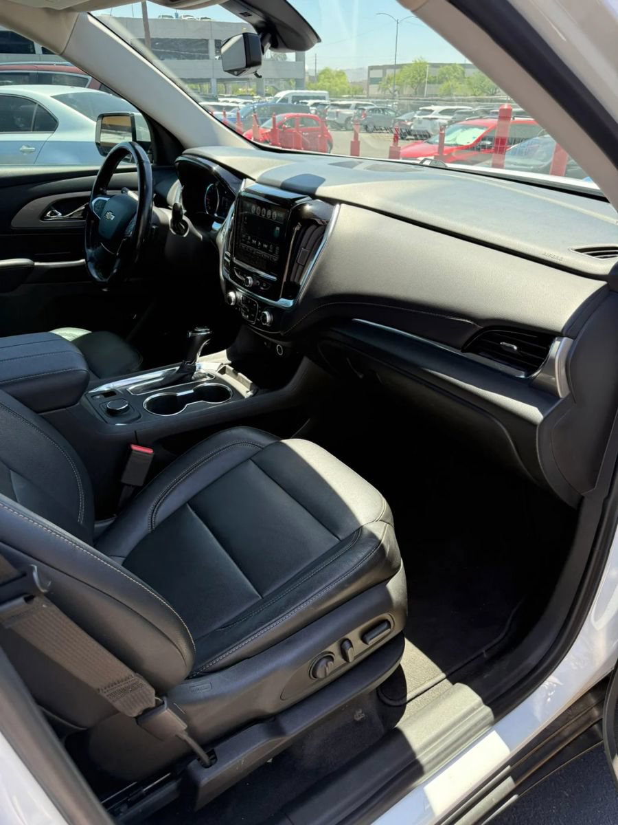 Used 2019 Chevrolet Traverse RS FWD image 25