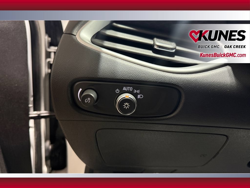 Used 2024 Chevrolet Malibu LT FWD image 19