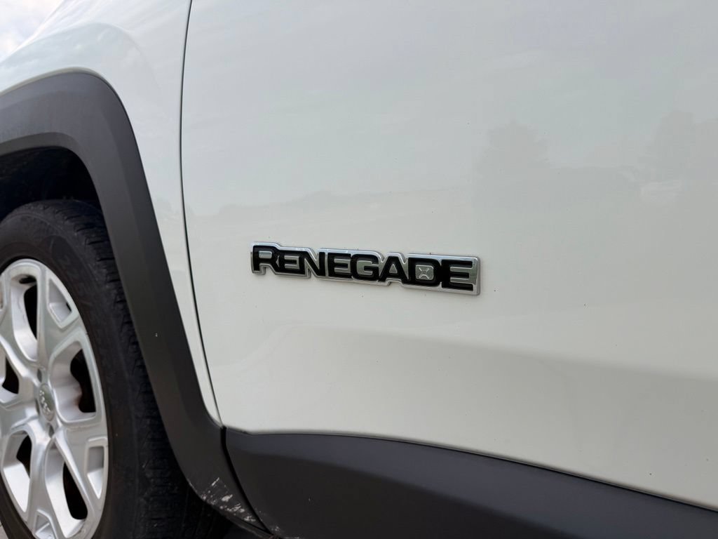 Used 2015 Jeep Renegade Limited w/ Safety & Security Group I FWD image 15