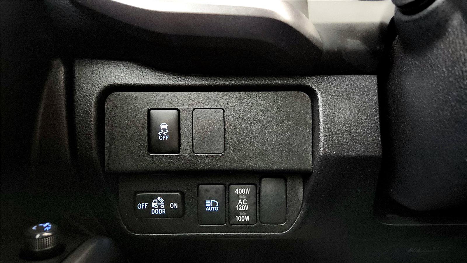 Certified 2023 Toyota Tacoma TRD Off-Road image 32