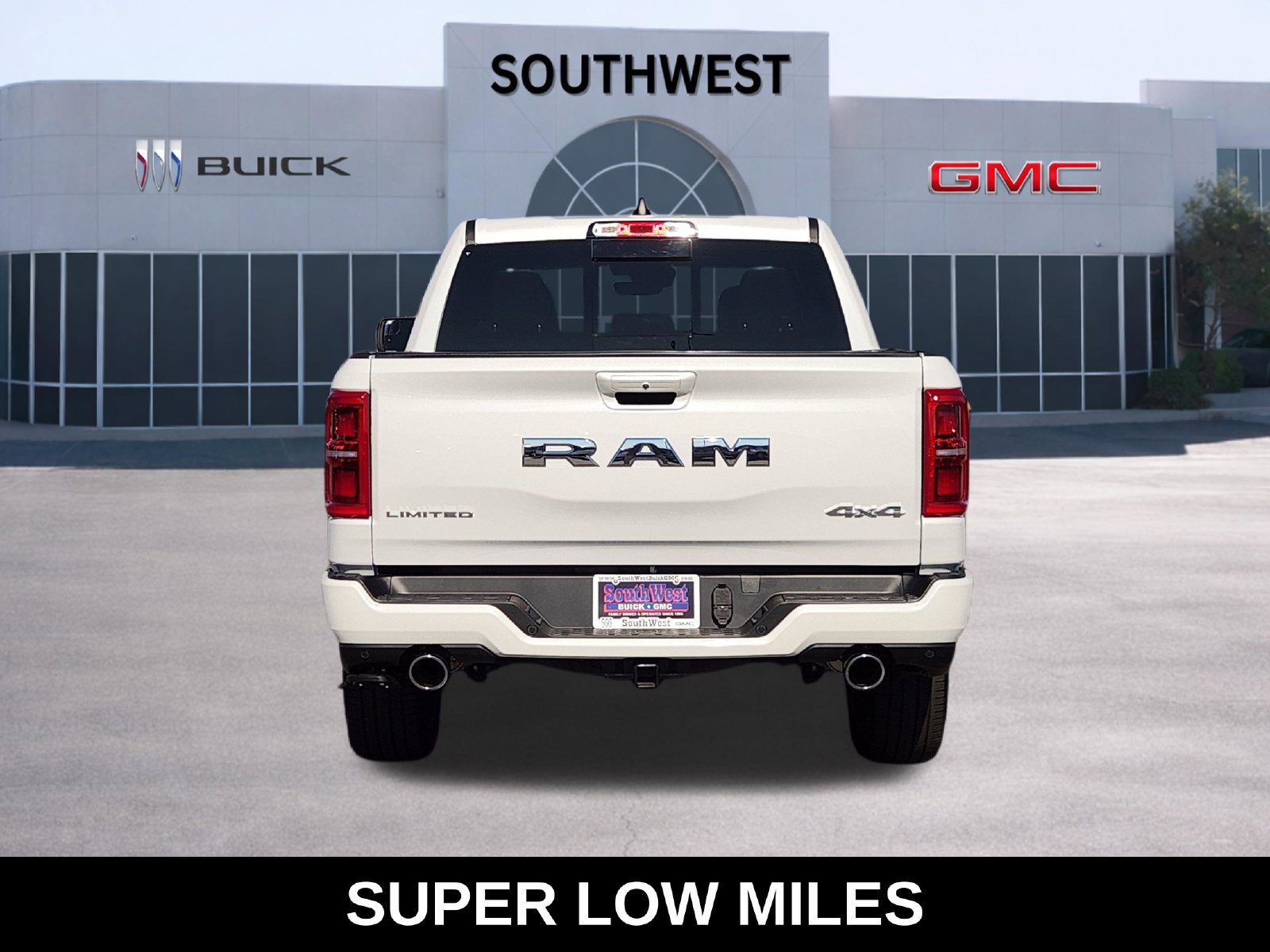 Used 2025 RAM 1500 Limited w/ Body Color Bumper Group AWD/4WD image 9