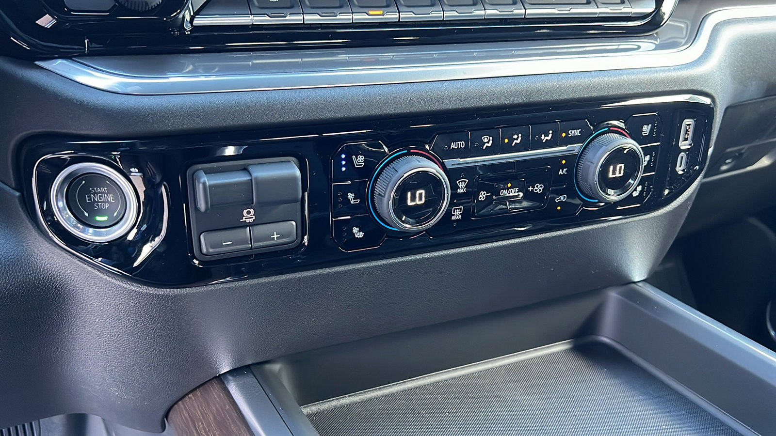 New 2025 Chevrolet Silverado 2500 High Country w/ High Country Premium Package image 23