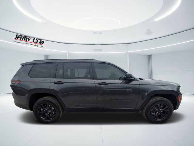 New 2025 Jeep Grand Cherokee L Laredo image 2