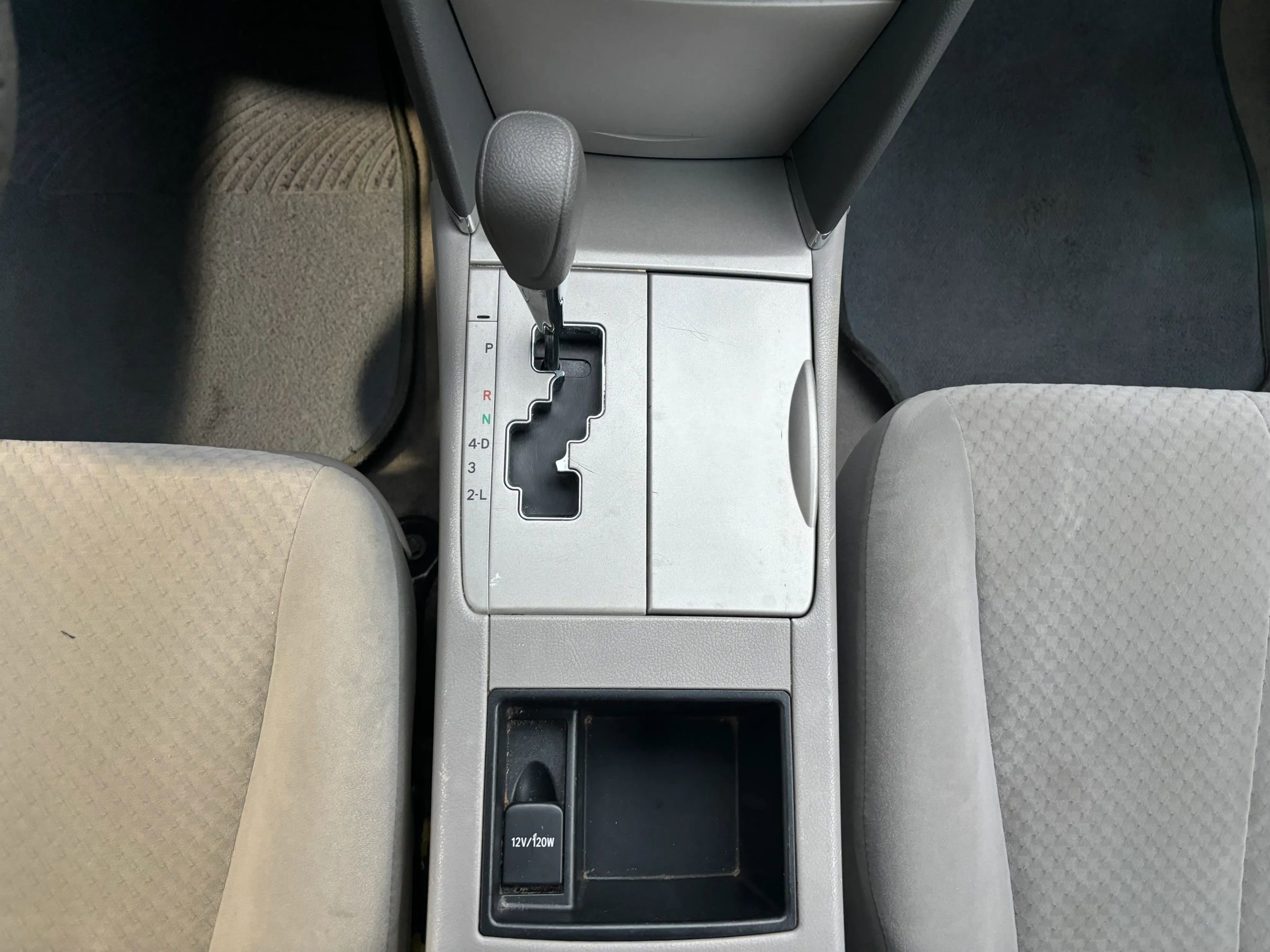 Used 2009 Toyota Camry LE image 17