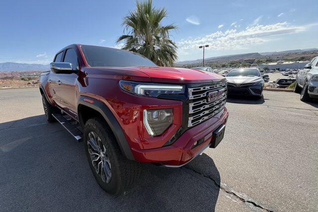 Used 2023 GMC Canyon Denali AWD/4WD image 7