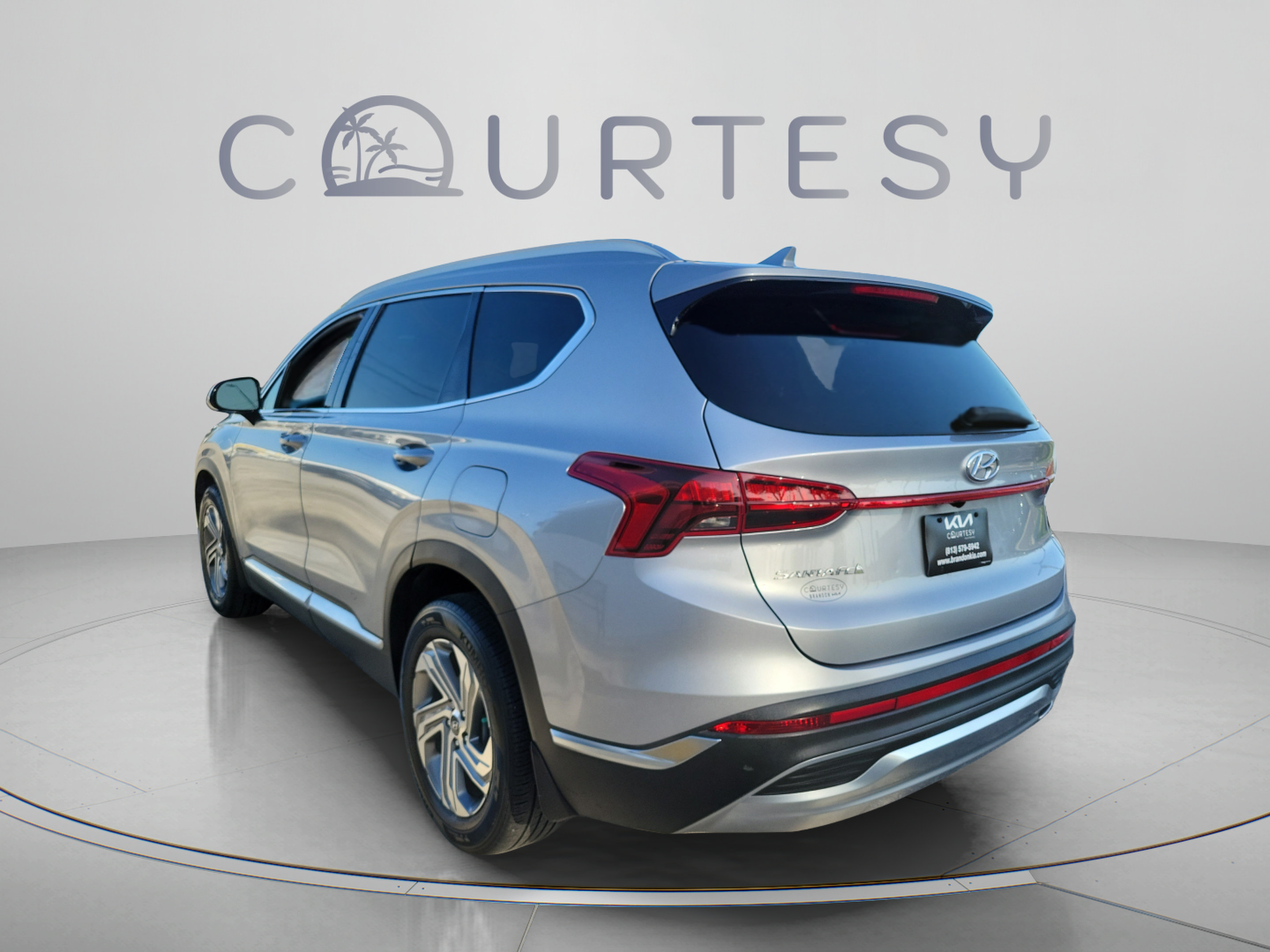 Used 2022 Hyundai Santa Fe SEL w/ Cargo Package FWD image 2