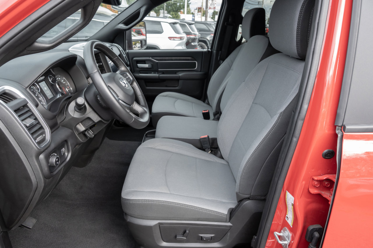 Used 2024 RAM 2500 Big Horn w/ Bed Utility Group image 18