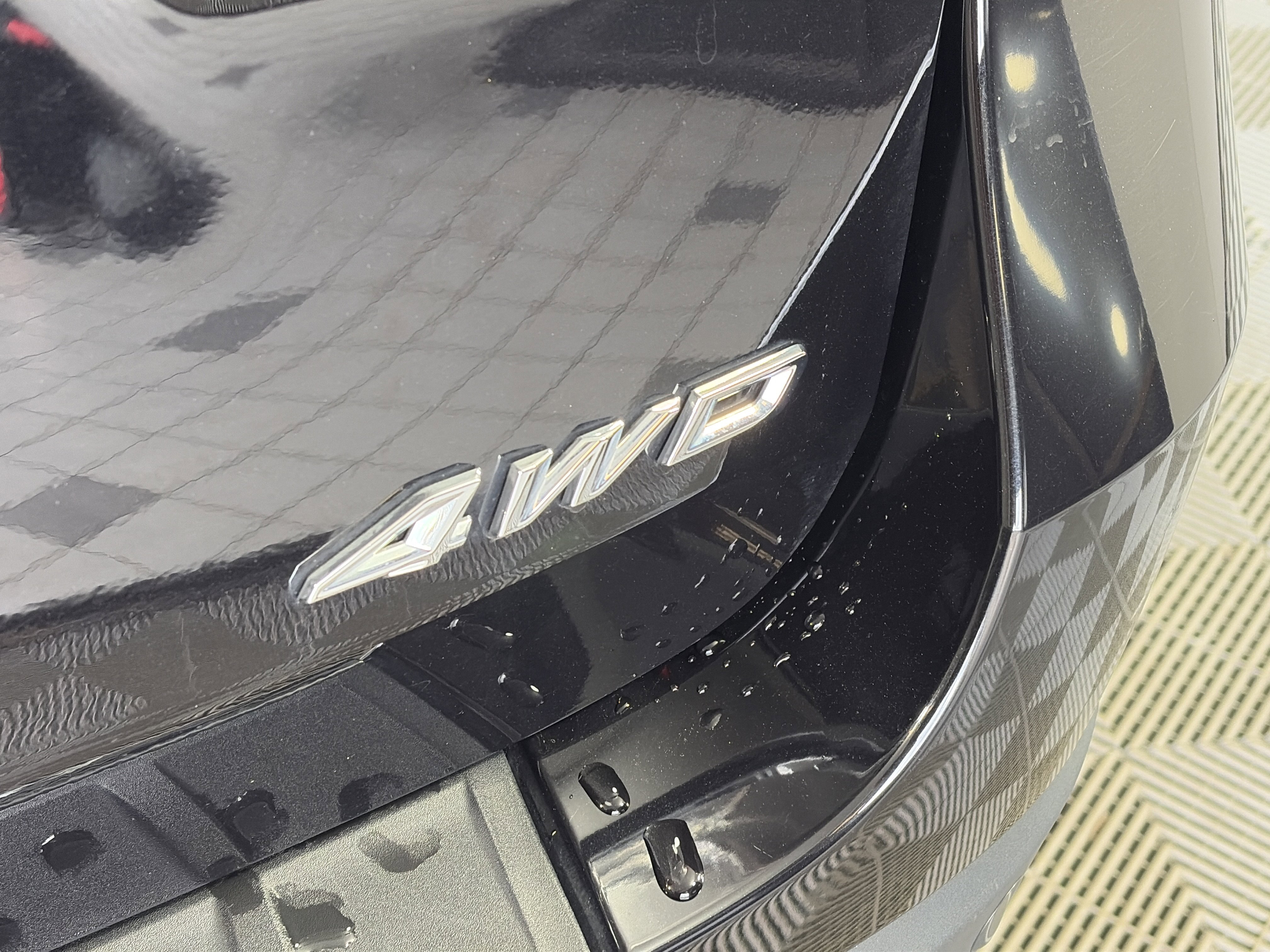 Used 2022 Ford Explorer Limited image 18