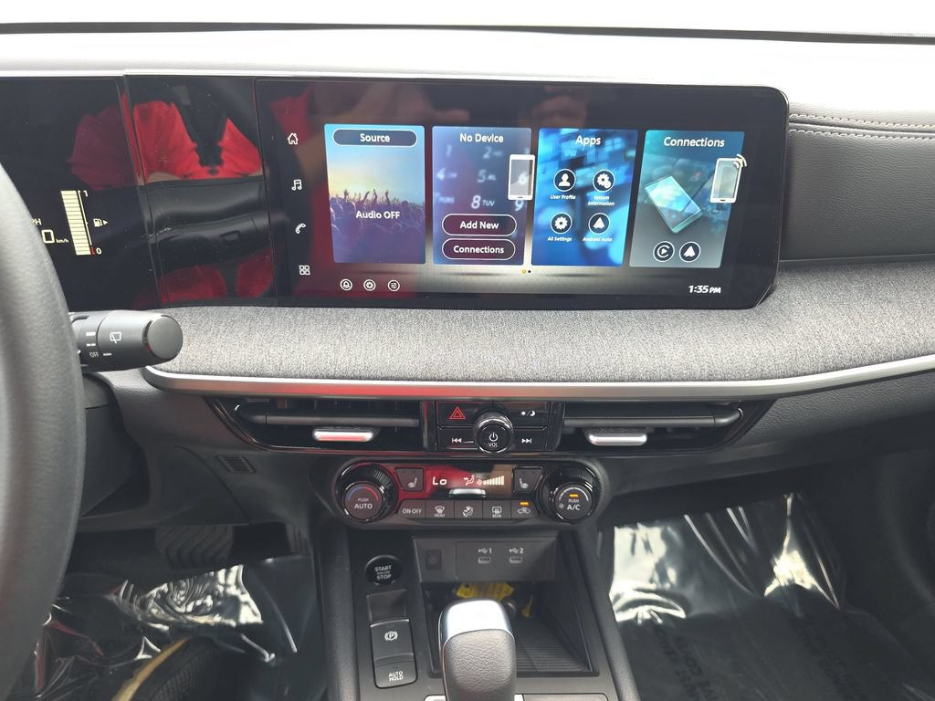 New 2026 Nissan Kicks SV w/ SV Premium Package FWD image 20