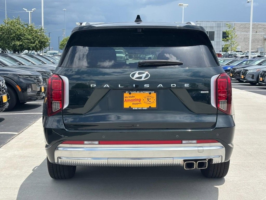 Used 2024 Hyundai Palisade Calligraphy image 5
