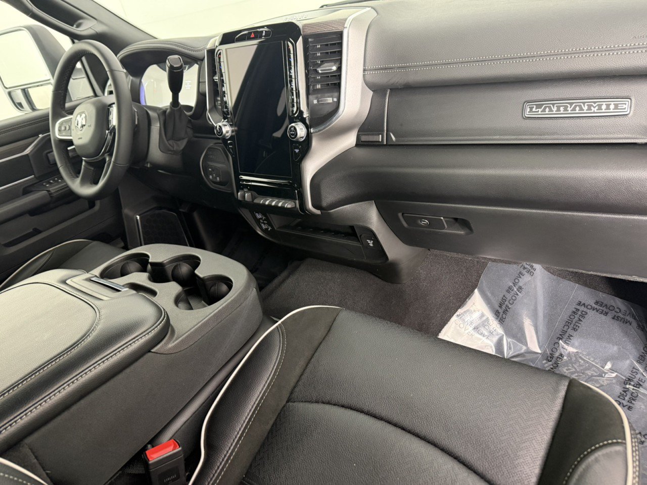 Used 2026 RAM 2500 Laramie AWD/4WD image 11