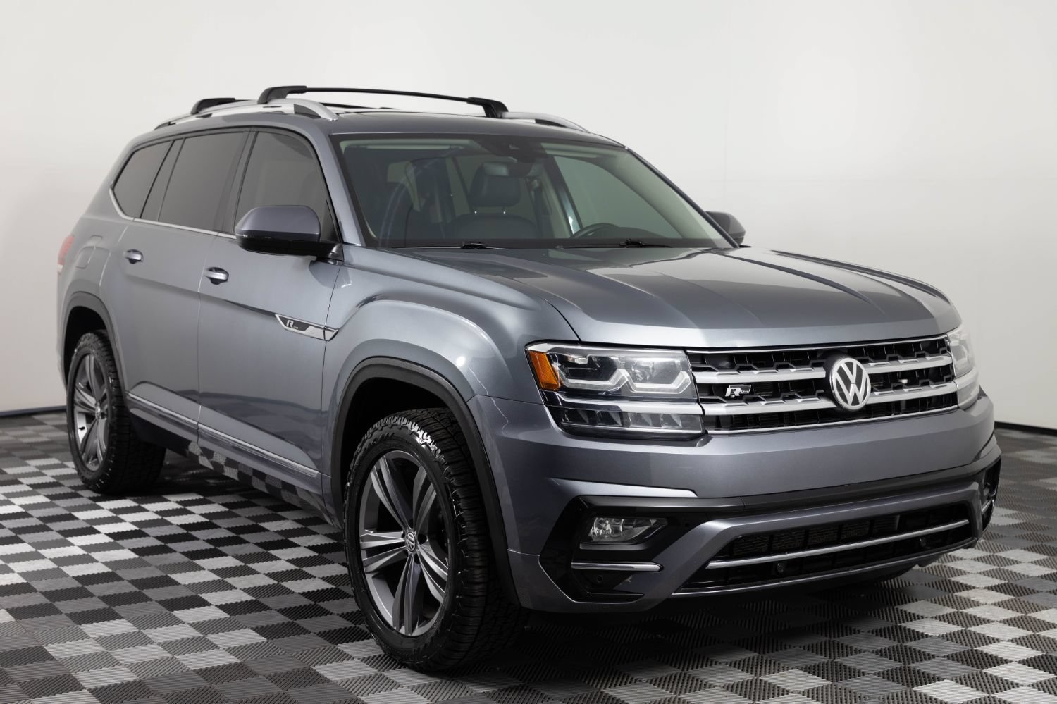 Used 2019 Volkswagen Atlas SEL R-Line AWD/4WD image 11