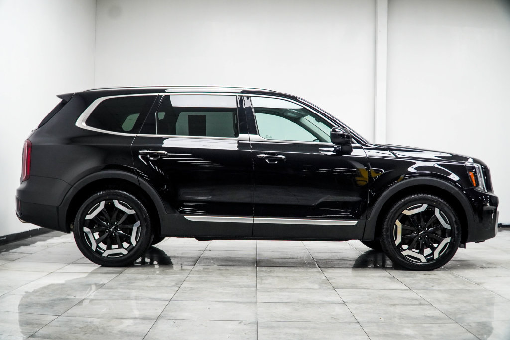 Used 2023 Kia Telluride S w/ S Sunroof Package FWD image 10