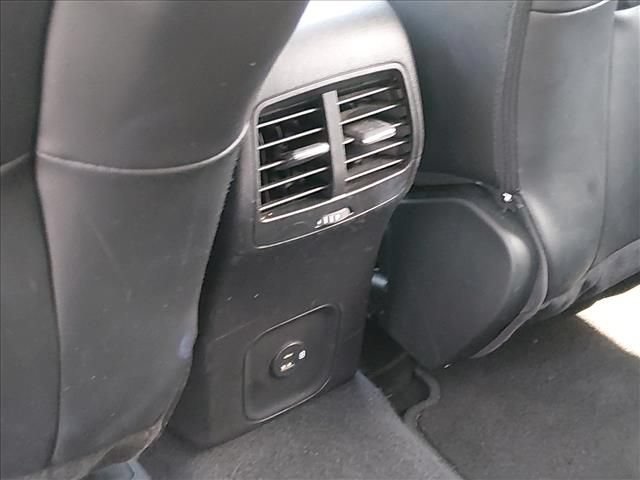 Used 2022 Ford Escape Titanium FWD image 13