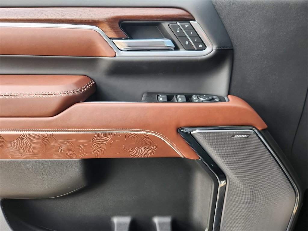 New 2026 GMC Sierra 2500 Denali Ultimate w/ Max Trailering Package image 15