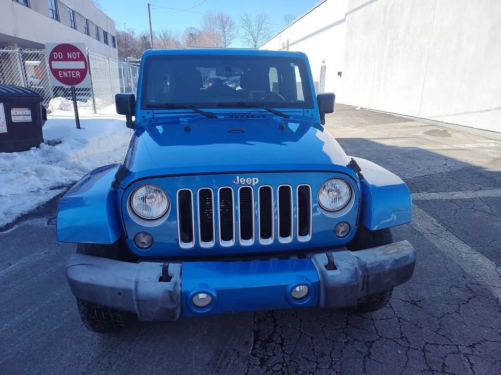 Used 2016 Jeep Wrangler Unlimited Sahara w/ Max Tow Package AWD/4WD image 8