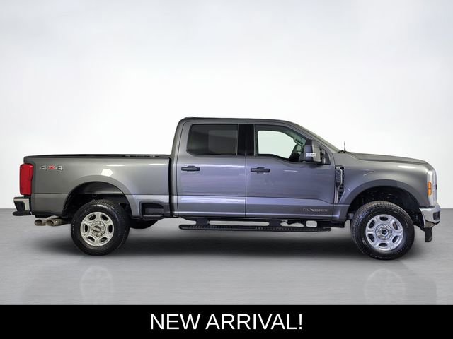 Used 2025 Ford F250 XLT AWD/4WD image 2