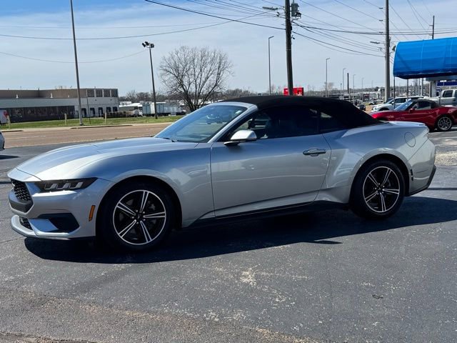 Used 2024 Ford Mustang Premium RWD image 8