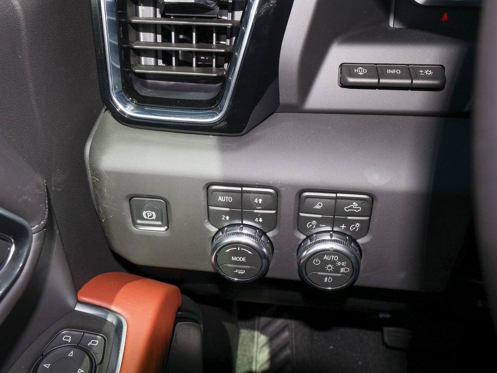 New 2026 GMC Sierra 3500 Denali Ultimate AWD/4WD image 28