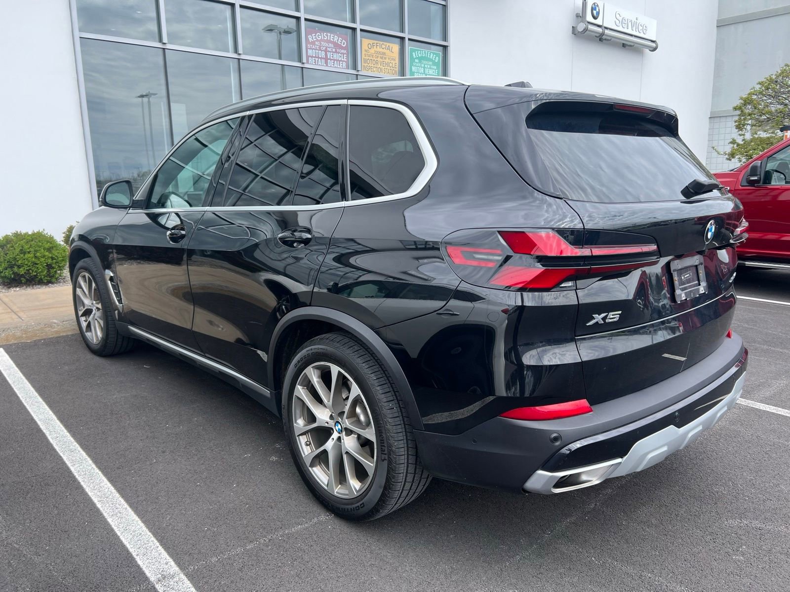 Certified 2024 BMW X5 xDrive40i w/ Premium Package AWD/4WD image 10