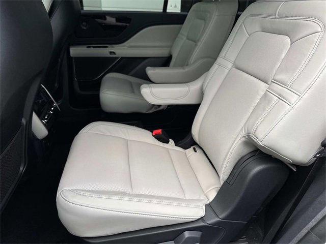 New 2025 Lincoln Aviator Reserve image 15