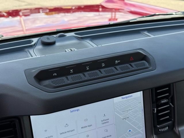 Used 2025 Ford Bronco Badlands AWD/4WD image 21