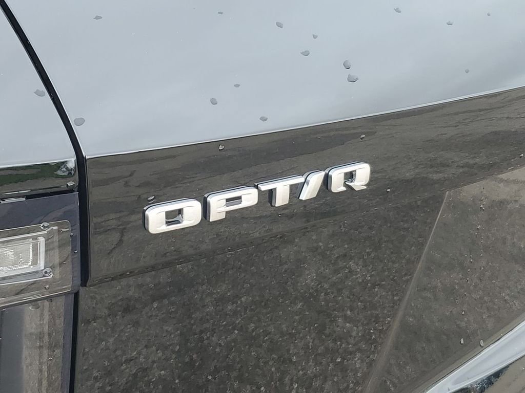 New 2025 Cadillac Optiq Sport 1 image 32