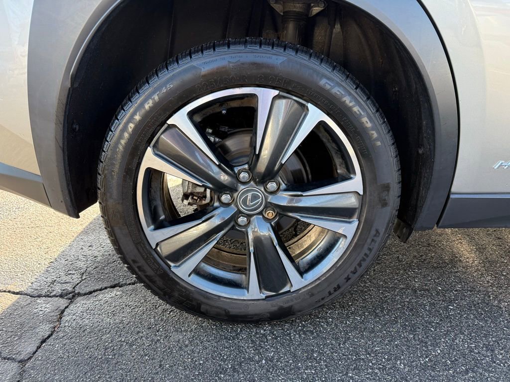 Used 2021 Lexus UX 250h w/ Premium Package image 27