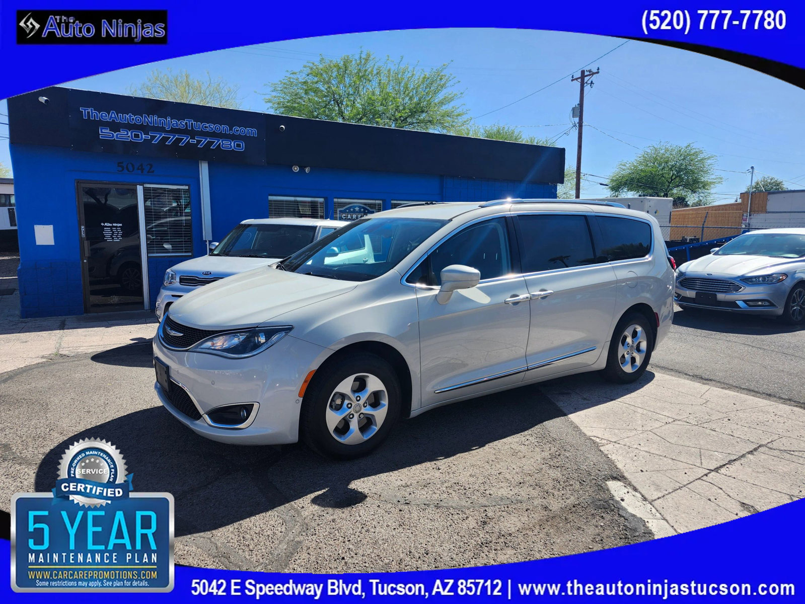 Used 2017 Chrysler Pacifica Touring-L Plus w/ Advanced Safetytec Group image 2