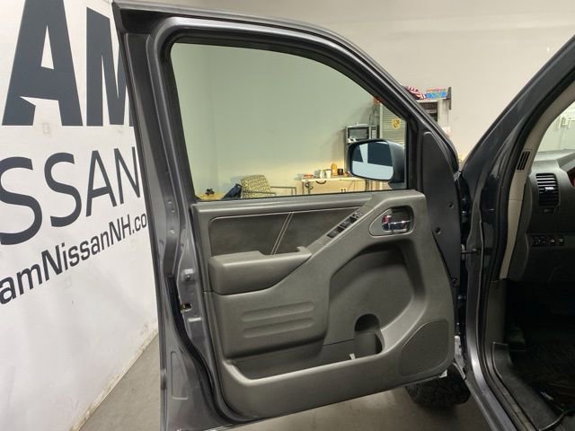 Used 2021 Nissan Frontier PRO-4X w/ Pro-4x Utility Package AWD/4WD image 7
