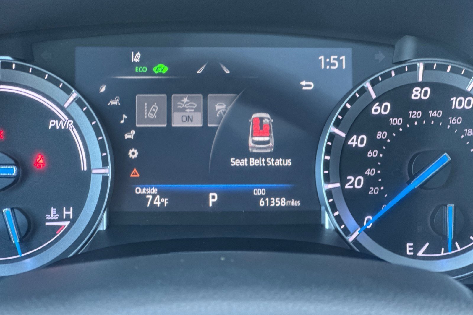 Used 2022 Toyota Highlander XLE image 25